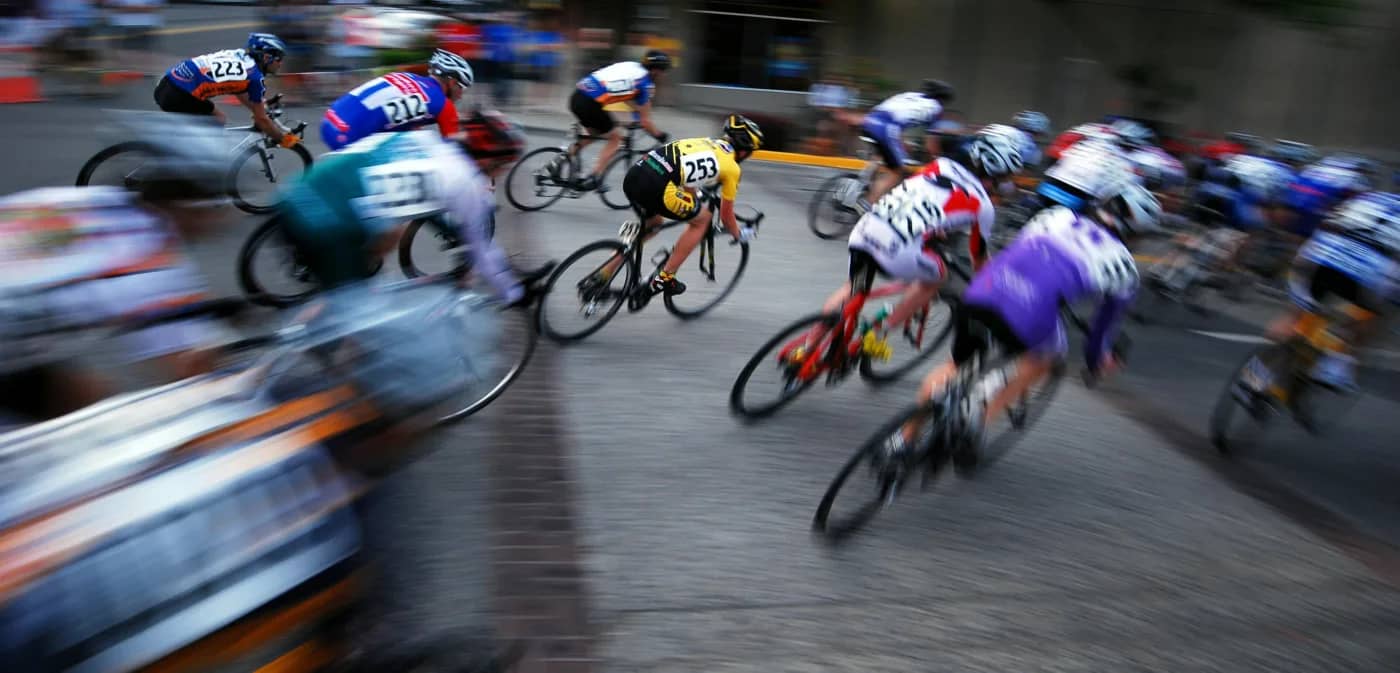 a cycling race, symbolizing how competitive intelligence can give one an edge above the competition
